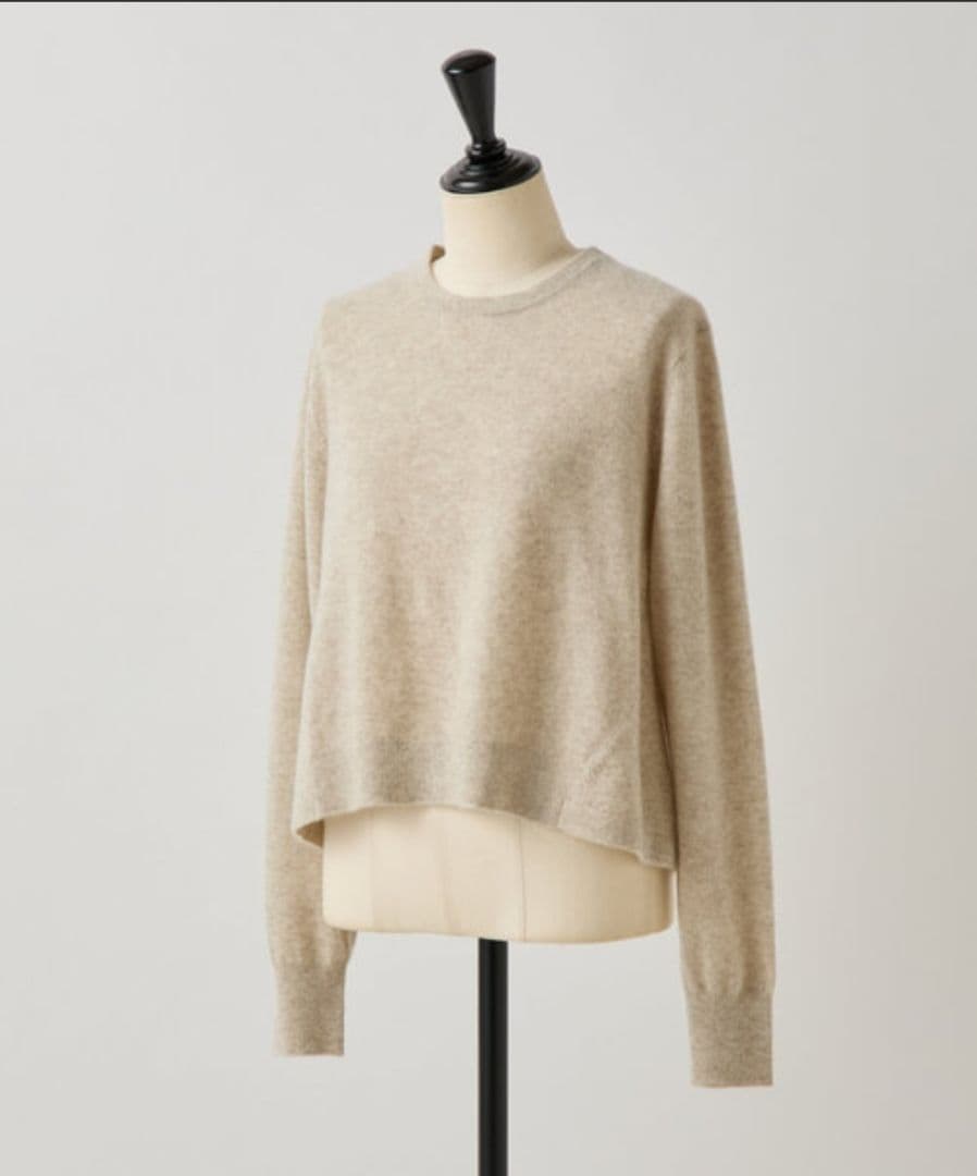 新品未使用⭐beardsley カシミヤショートプルオーバー 新品未使用⭐beardsley カシミヤショートプルオーバー