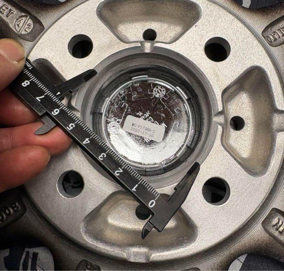 ⑱軽トラ・箱バン用の新品ゴツゴツタイヤと中古ホイールとナット付き