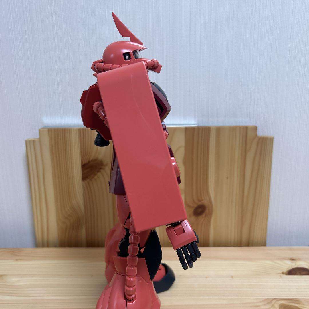 PG 1/60 シャア専用ザクⅡ 完成品