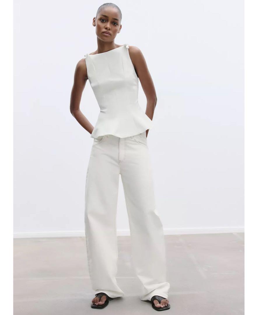 ZARA ペプラムリボントップス　S 新品 ZARA ぺプラムリボントップス S新品タグ付き ホワイト - メルカリ