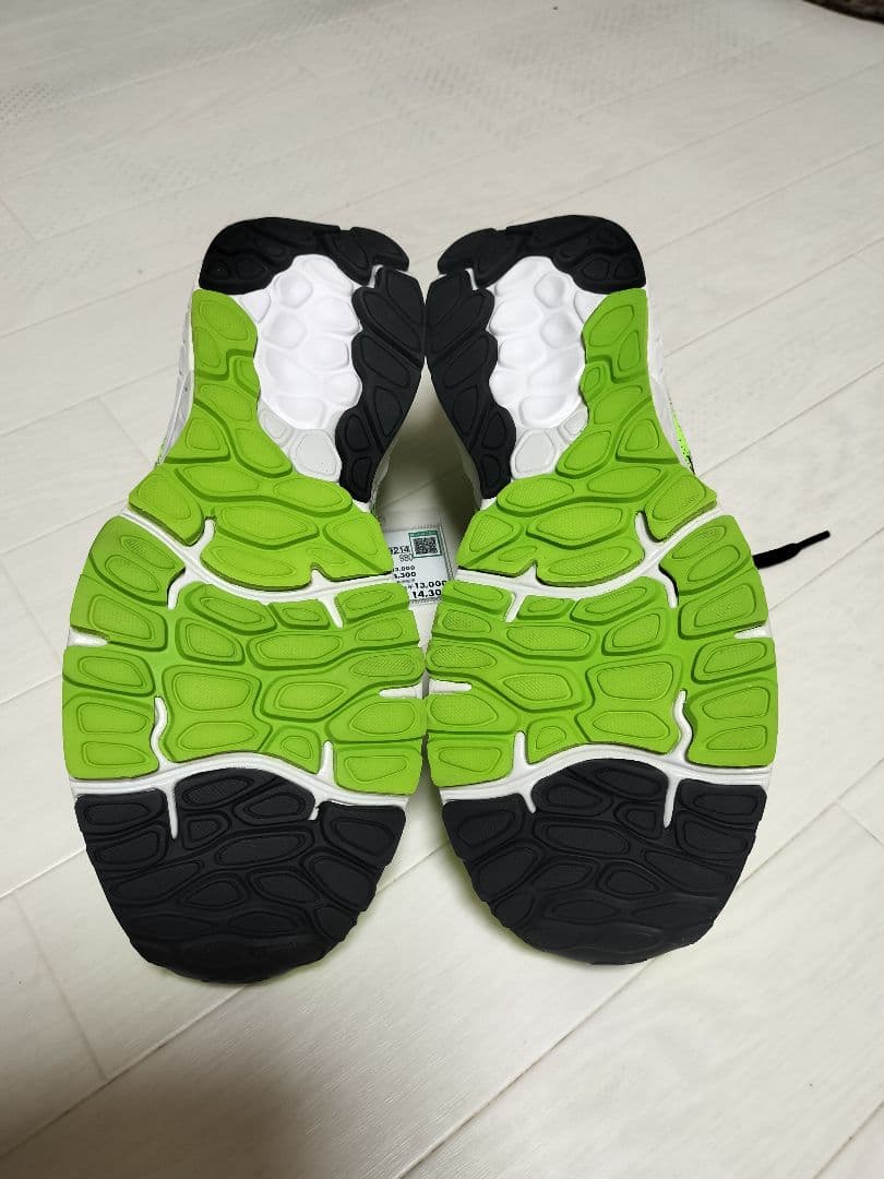 ランニングシューズ