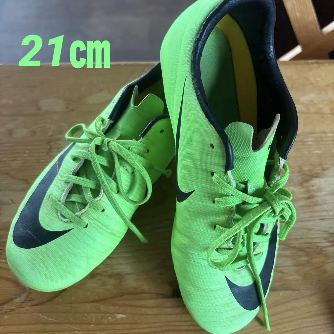 Nike NIKE SKIN ネオンイエロー サッカーシューズ Nike NIKE SKIN ネオンイエロー サッカーシューズ