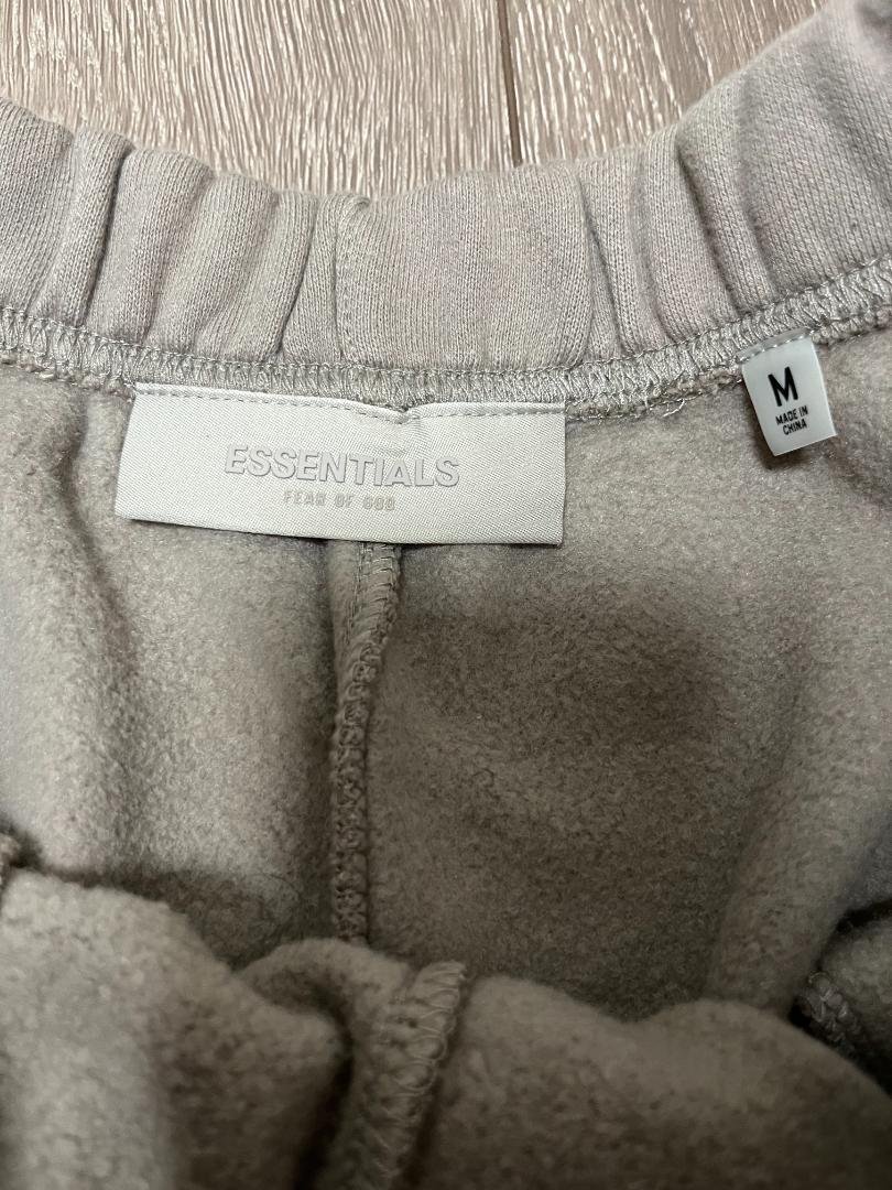 ESSENTIALS SHORTS ショートパンツ M ベージュ FOG
