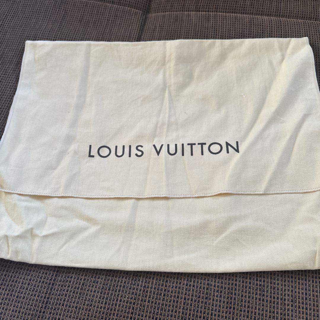 LOUIS VUITTONショルダーバック ブルームズベリPM