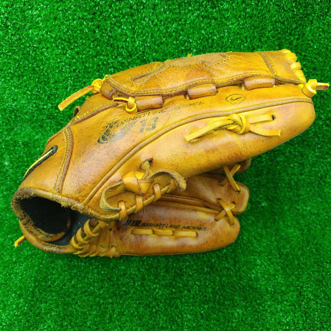 野球グローブ　ナイキ　一般軟式グラブ
