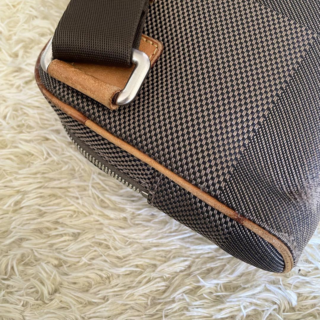 Louis Vuitton ダミエ ジュアン アクロバット ボディバッグ