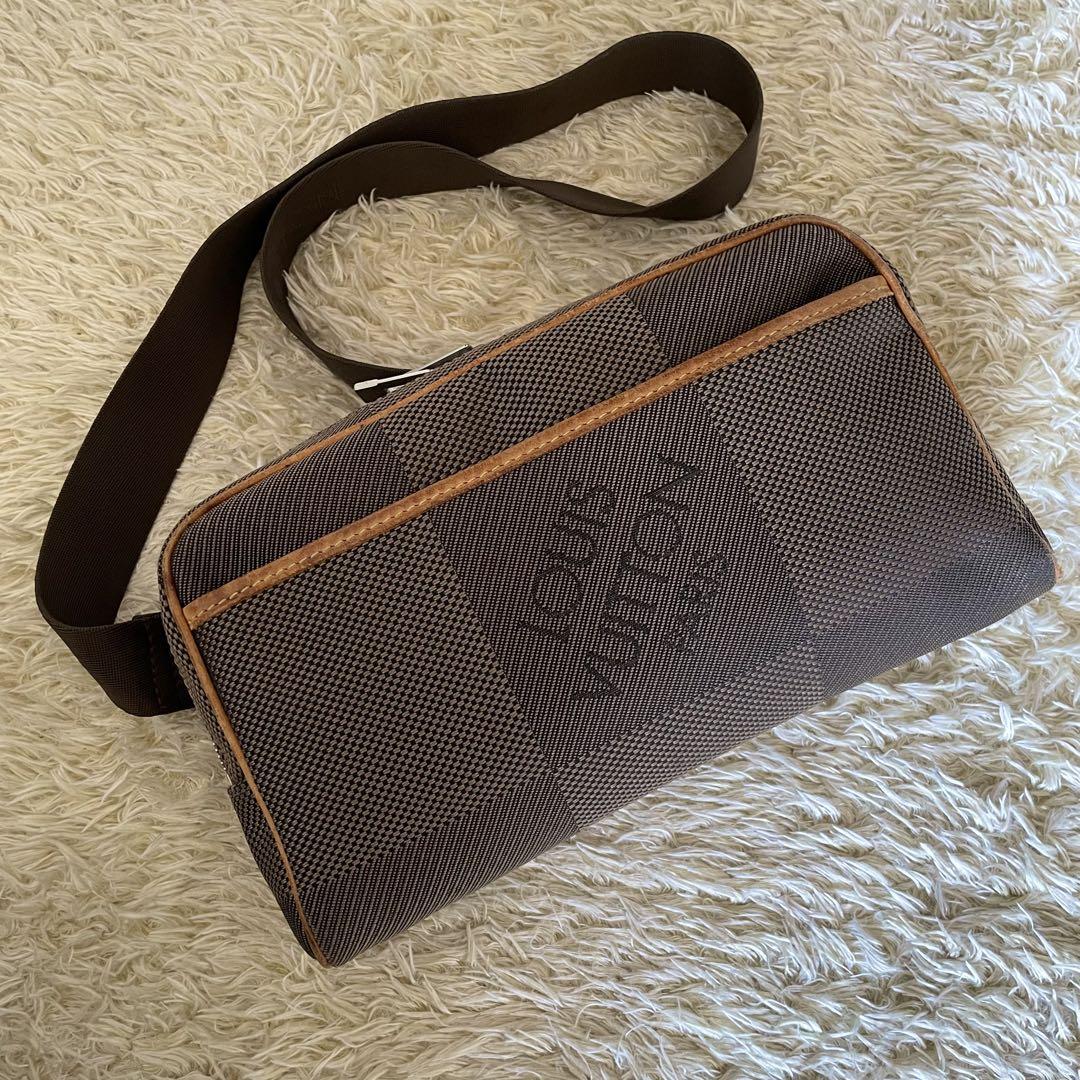 Louis Vuitton ダミエ ジュアン アクロバット ボディバッグ