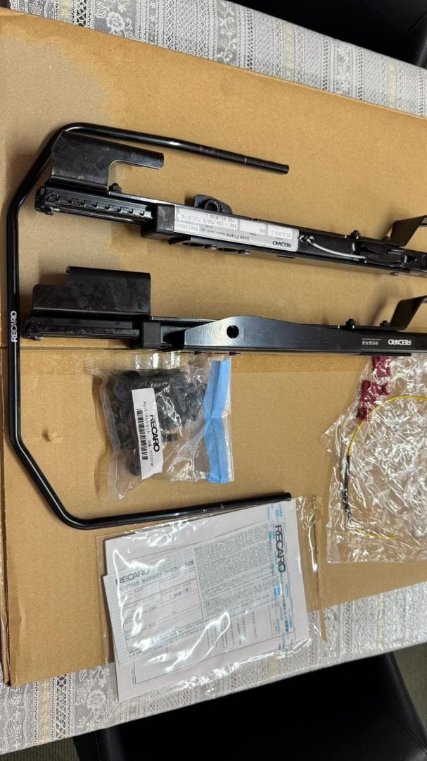 BMW M4 RECAROレカロ　シートレール左