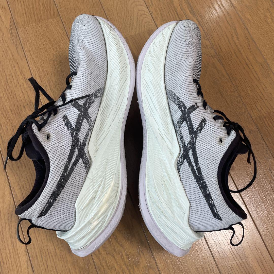 アシックス　スーパーブラスト　asics SUPERBLART