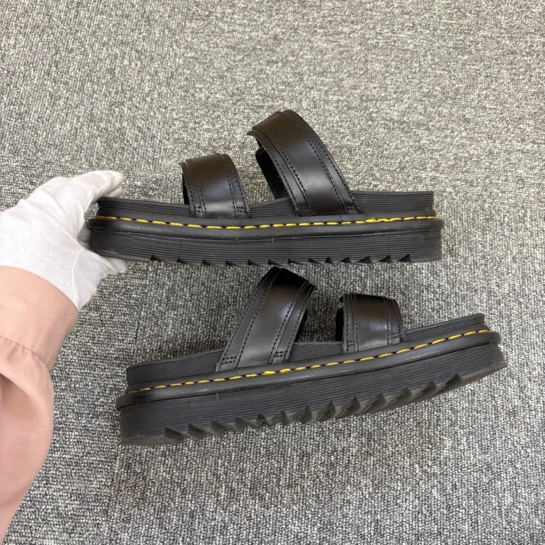 61.Dr.Martens ドクターマーチン MYLES サンダル 黒 UK7