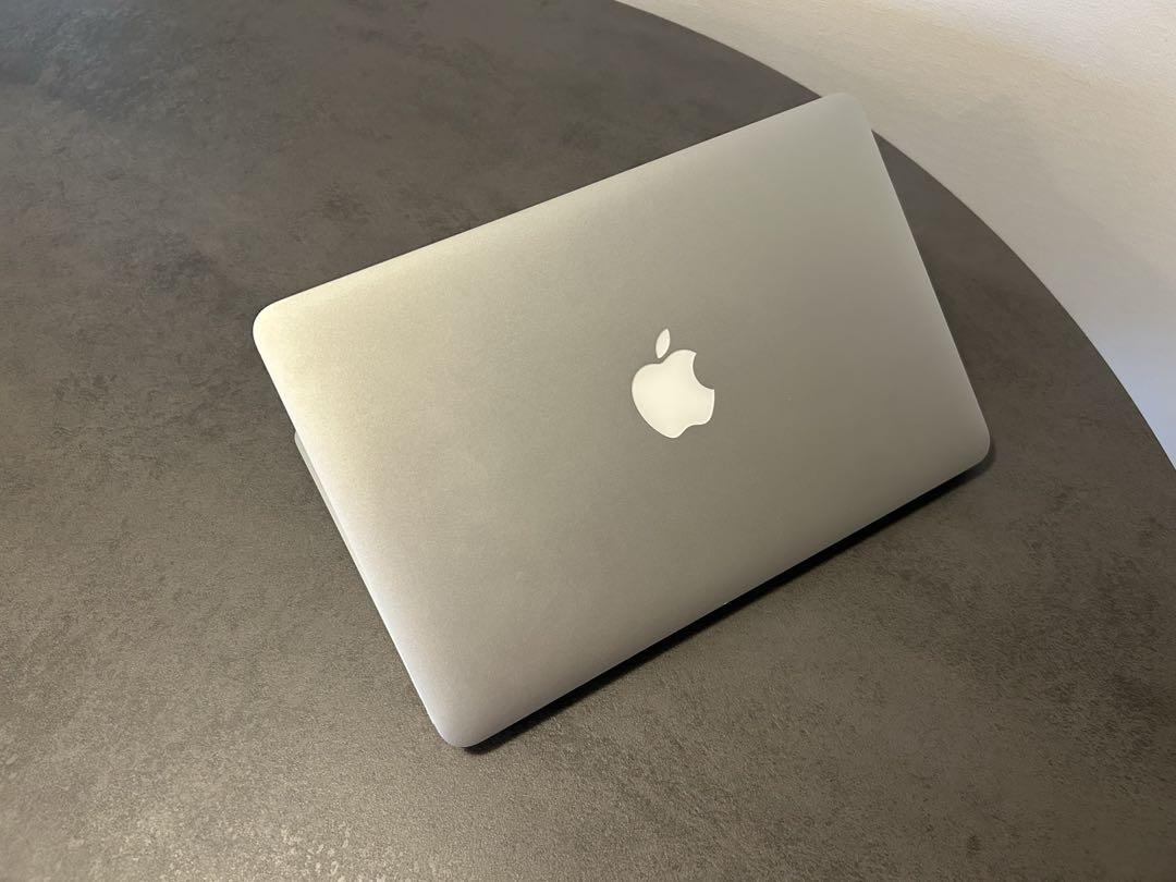 【美品・軽量モデル】MacBook Air 11インチ Early 2014