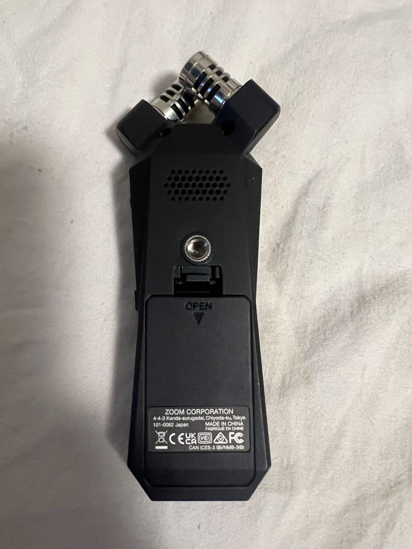 ZOOM H1essential ハンディレコーダー