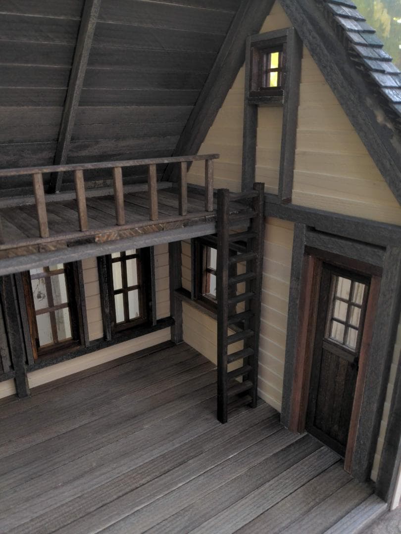 昔の北欧の暖炉がある家 ミニチュア・ドールハウス 昔の北欧の暖炉がある家 ミニチュア・ドールハウス