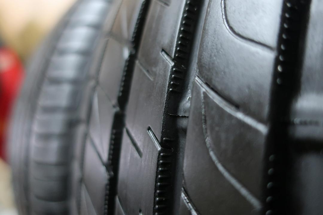 2022年製　ダンロップ　ルマンV　205/55R16　国産　バリ溝95%　4本