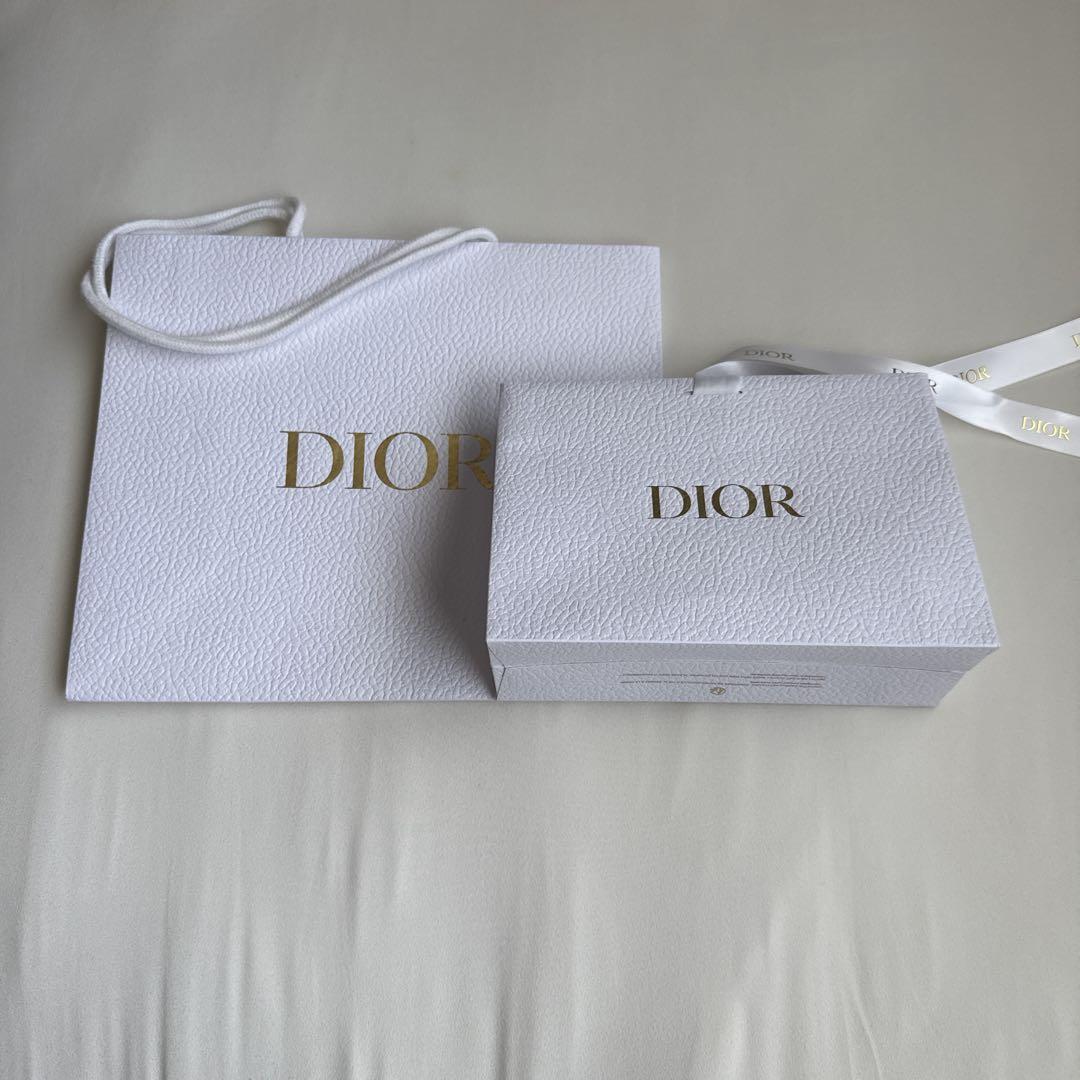 DIOR ギフト袋 小サイズ 100枚セット DIOR ギフト袋 ホワイト 小型 - メルカリ