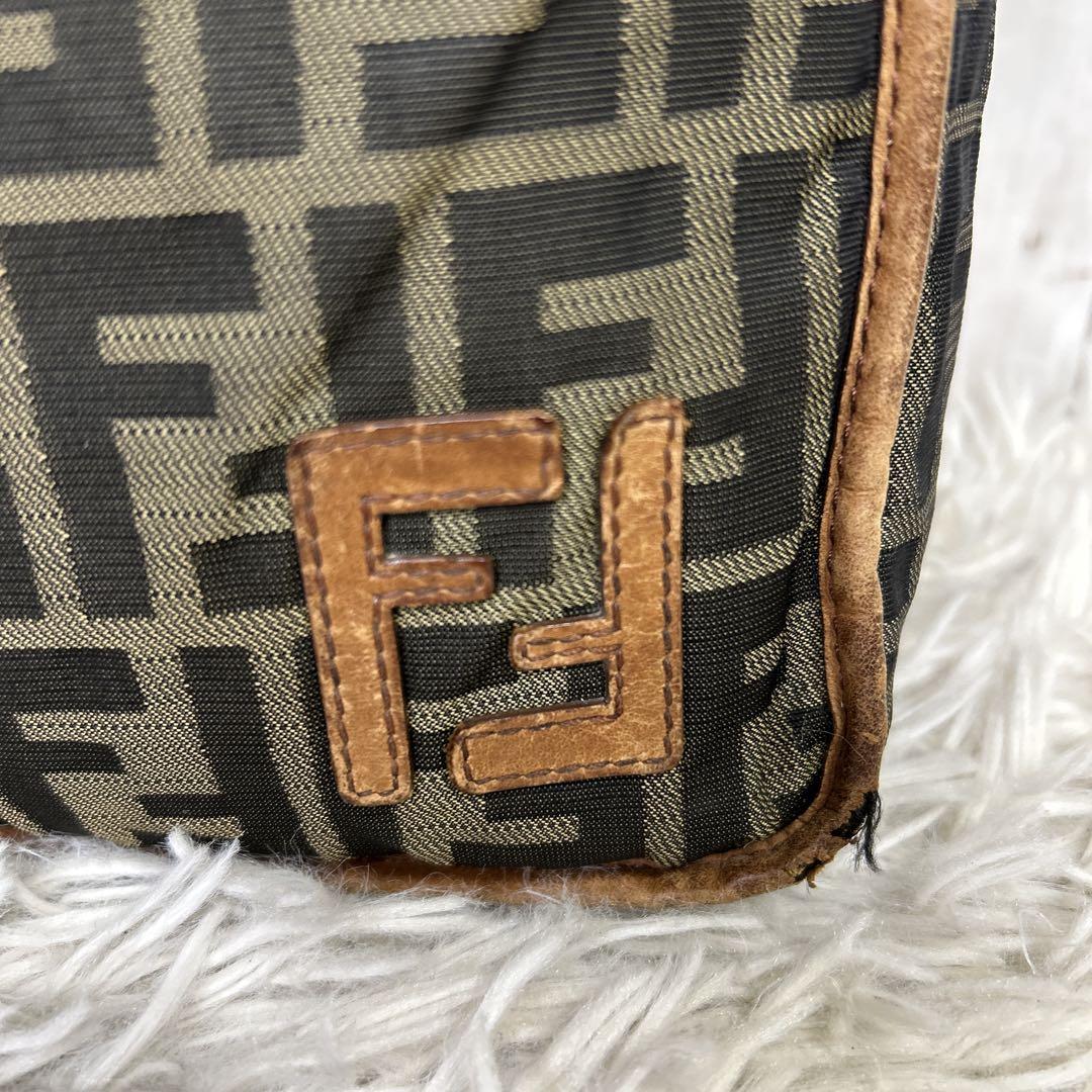 FENDI】フェンディ『FFロゴ ズッカ柄 ショルダーバッグ』7VA155