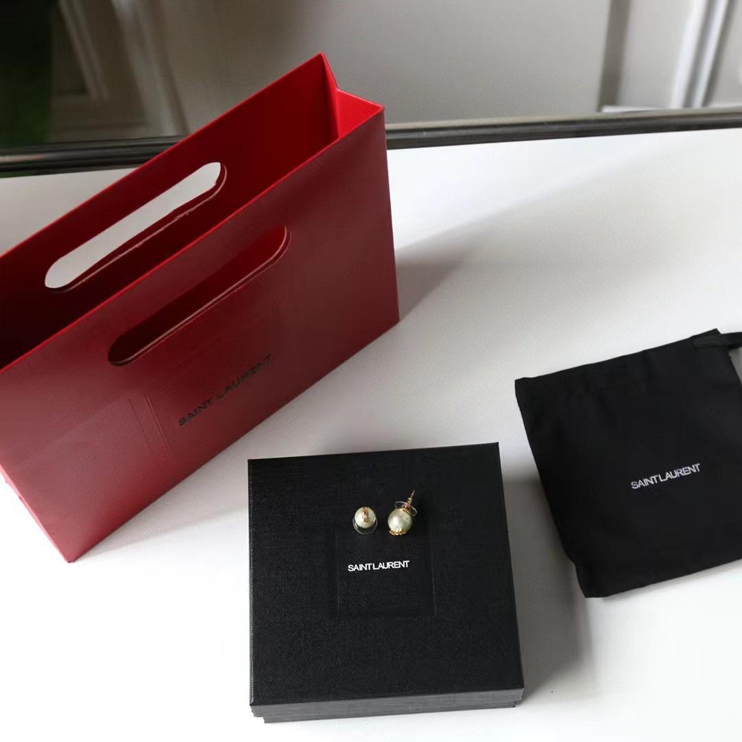 極美品 SAINT LAURENT ロゴ　パール　ピアス