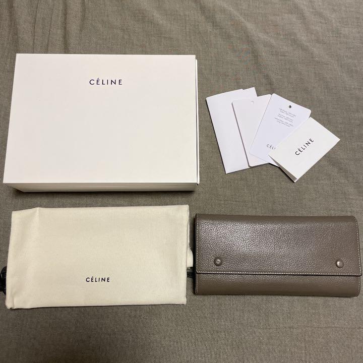 セリーヌ 長財布 フィービー