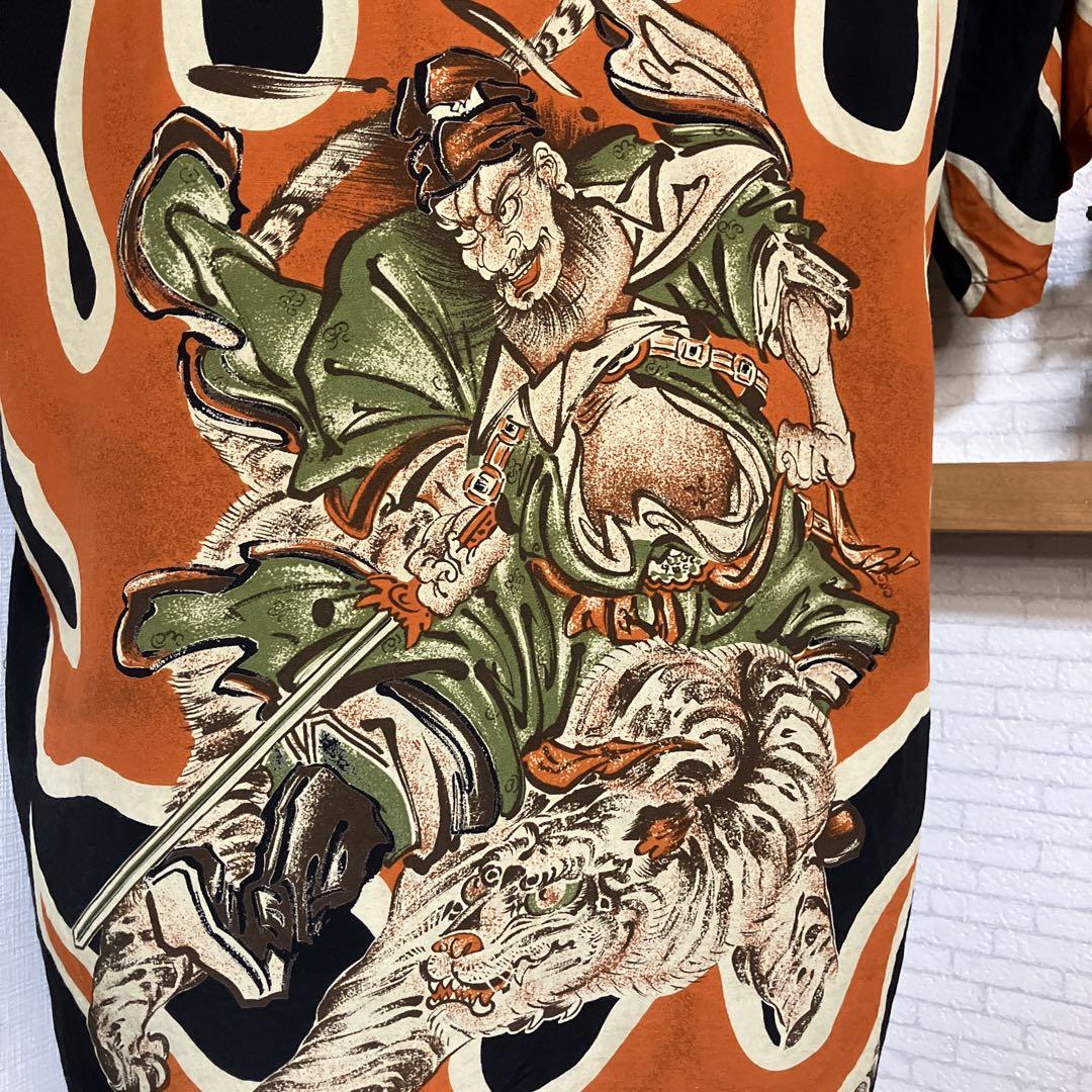 希少！アロハシャツ　和柄　バックパネル　鍾馗様　虎　レーヨンシャツ　日本製 希少！アロハシャツ 和柄 バックパネル 鍾馗様 虎 レーヨン