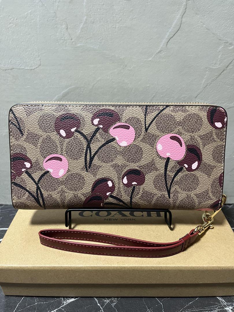 ☆新品未使用☆COACH 長財布 さくらんぼ ベージュ チェリー デ シグネチャ
