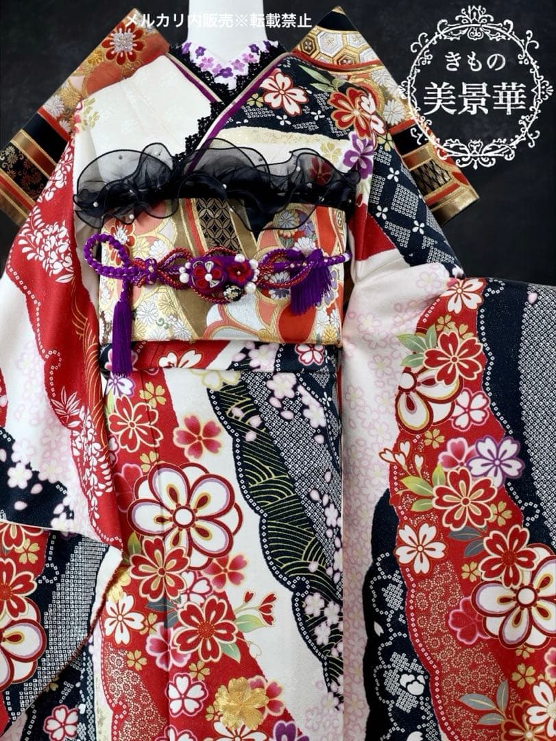 お見逃しなく！ 振袖セット 白地に赤黒目立った傷や汚れなし