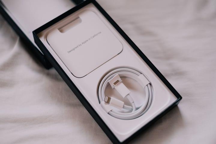 美品 iPhone13 Pro SIMフリー 256GB シエラブルー 本体 - メルカリ 美品 iPhone13 Pro SIMフリー 256GB シエラブルー 本体 - メルカリ