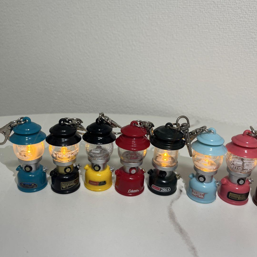 コールマン ランタン型キーホルダー 13色セット