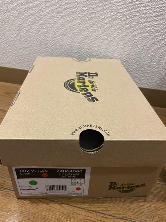 新作登場 Dr.Martens 3ホール シルバー CzJbV-m11468886447 高品質SALE