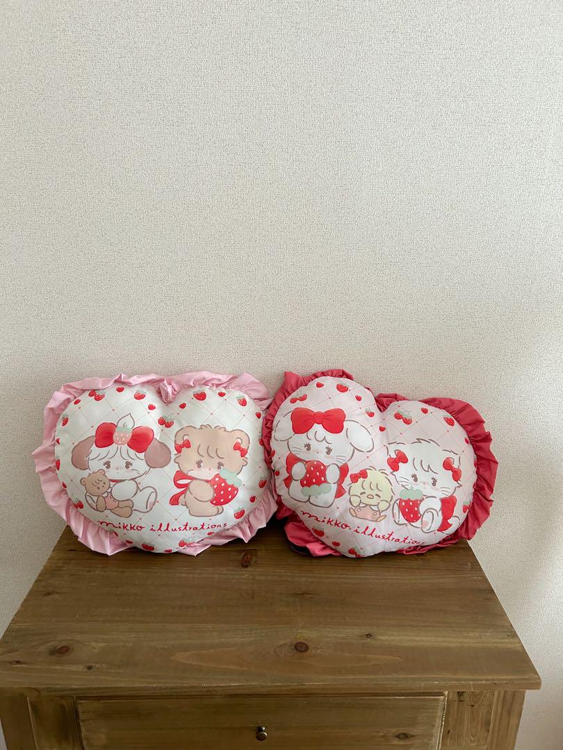 mikko ハート型フリルクッション　いちごBIGぬいぐるみ
