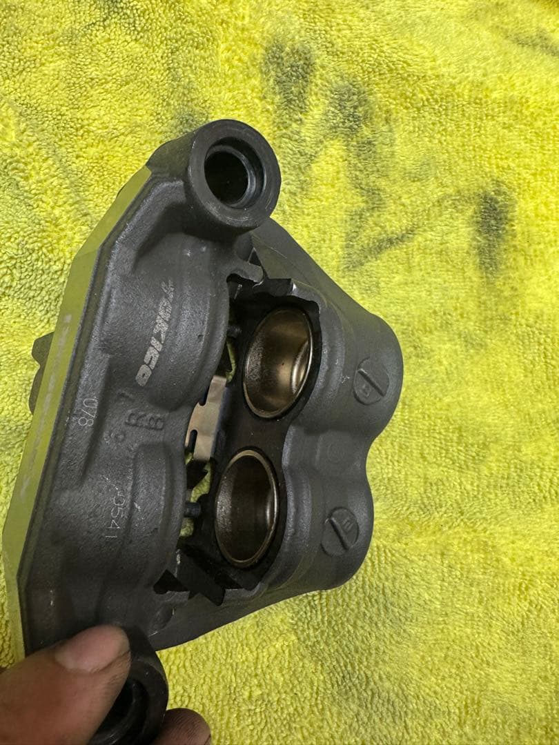 Kawasaki zx25r フロントキャリパー、リアキャリパー、サポート