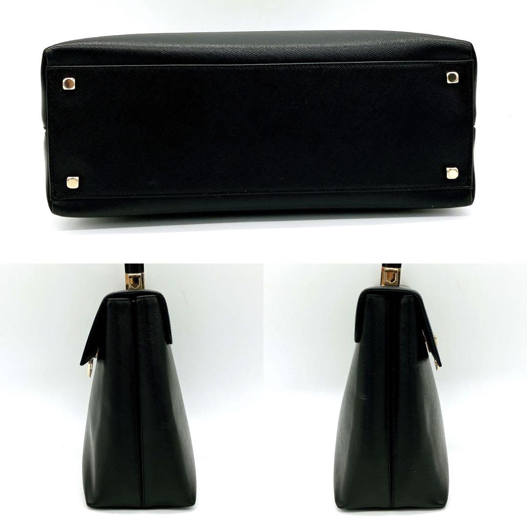【Salvatore Ferragamo】ハンドバッグ　ガンチーニ金具　黒
