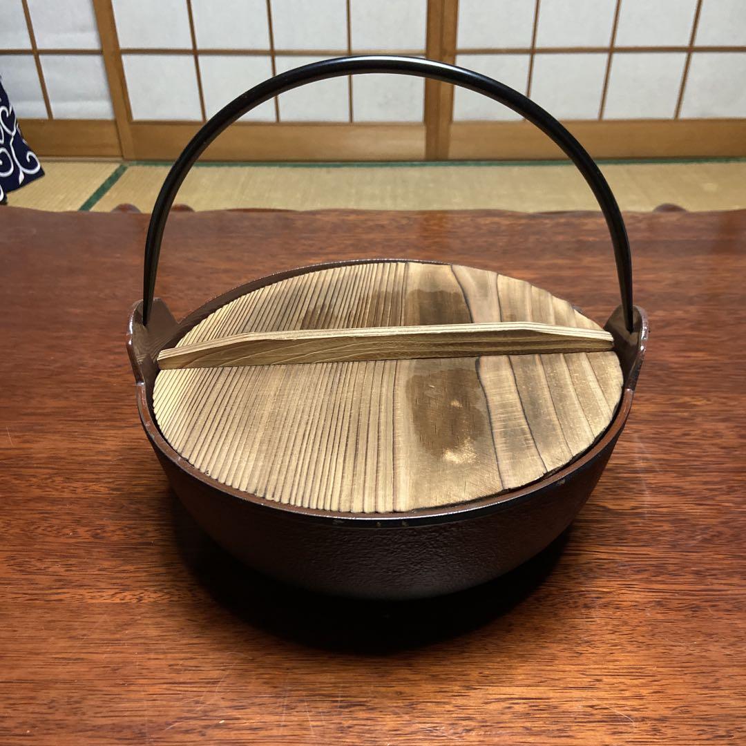 南部鉄鍋木蓋付き深型27cm
