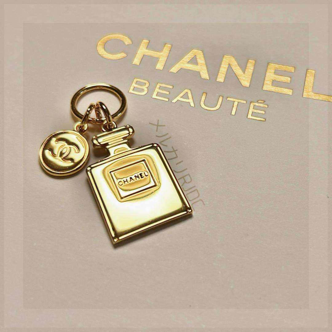 CHANELシャネル ノベルティー メタルチャーム　37710 CHANELシャネル ノベルティー メタルチャーム37710
