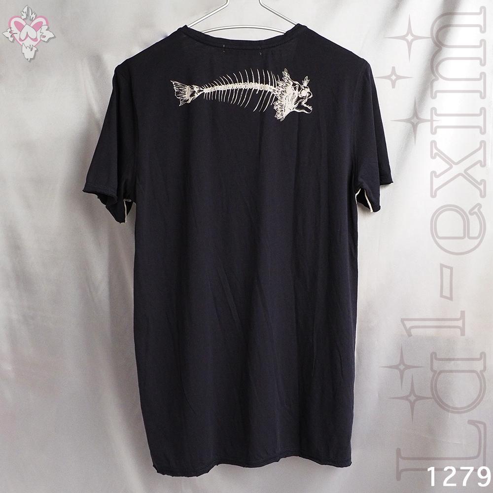 黒 Vネック Tシャツ グラフィックプリント - メルカリ