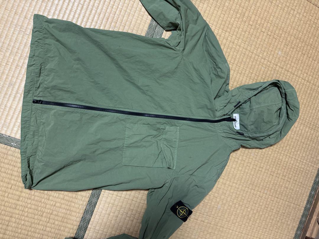 STONE ISLAND フード付きナイロンジャケット
