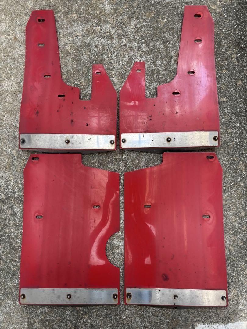 デリカD5 後期用　ELFORD マッドフラップ　レッド