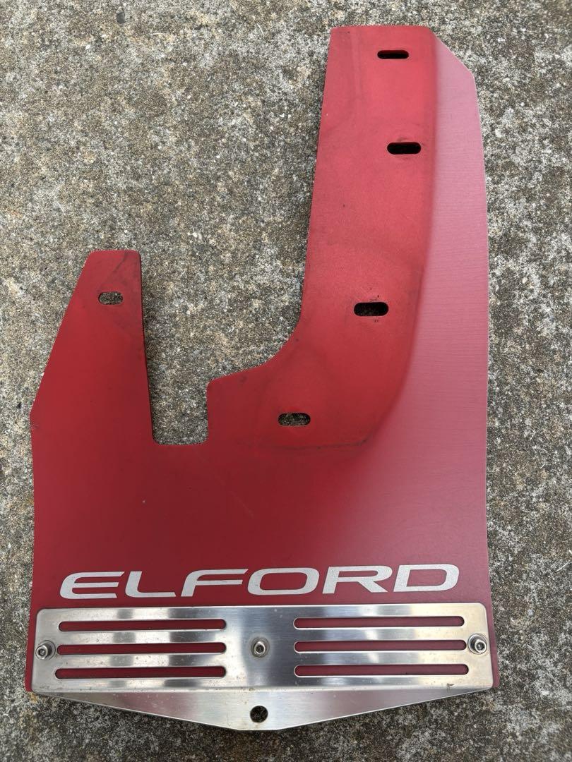 デリカD5 後期用　ELFORD マッドフラップ　レッド