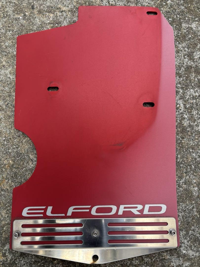 デリカD5 後期用　ELFORD マッドフラップ　レッド