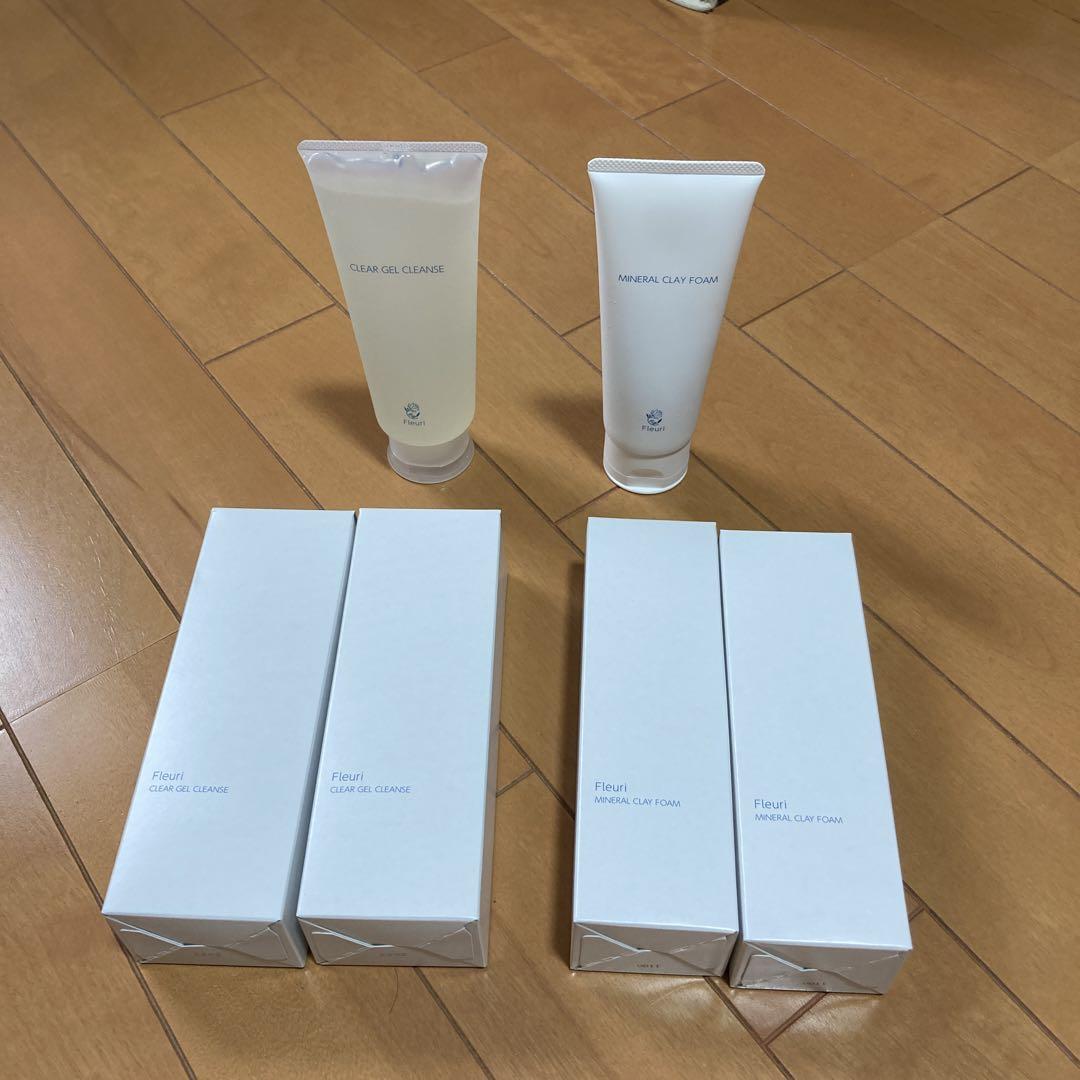 Fleuri ミネラルクレイフォーム & クリアジェルクレンジング