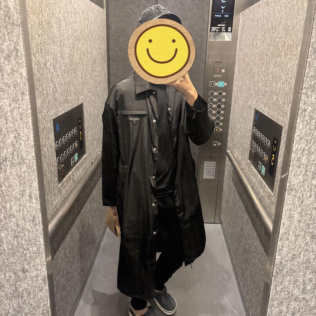 PRADA ナイロン コート 三角ロゴプレート PRADA ナイロン コート 三角ロゴプレート