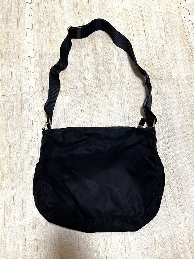 PRADA ブラック ナイロン ショルダーバッグ