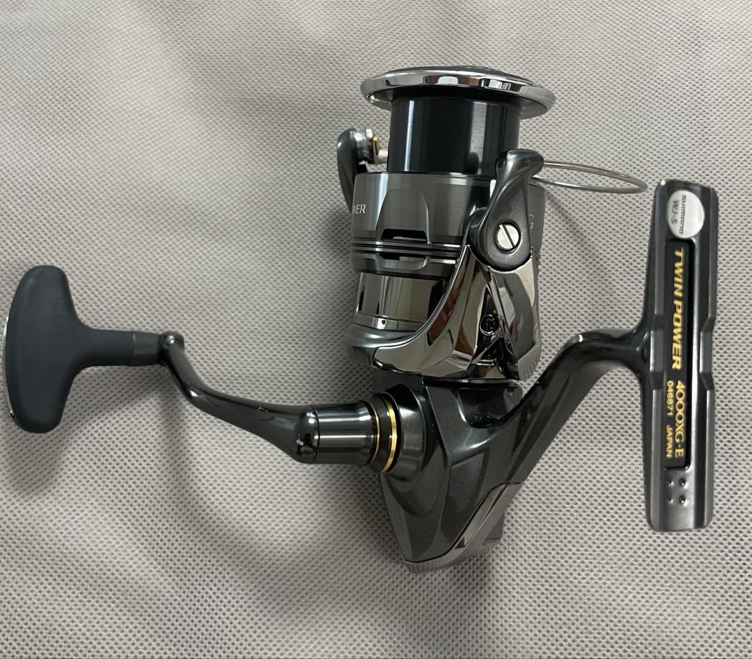 リール 24 TWIN POWER 4000XG