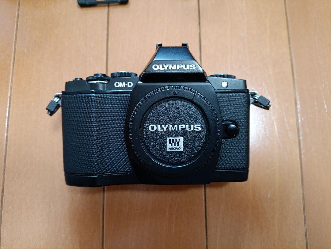 OLYMPUS OM-D EM-5 レンズ付 オリンパス