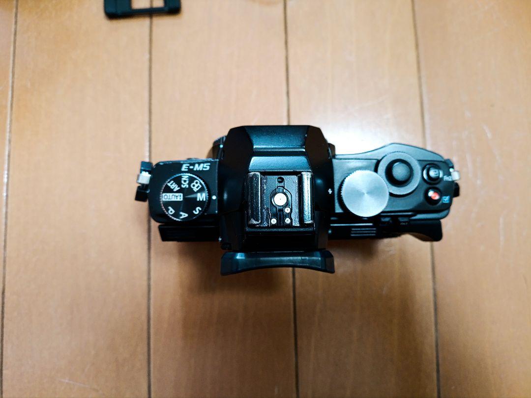 OLYMPUS OM-D EM-5 レンズ付 オリンパス