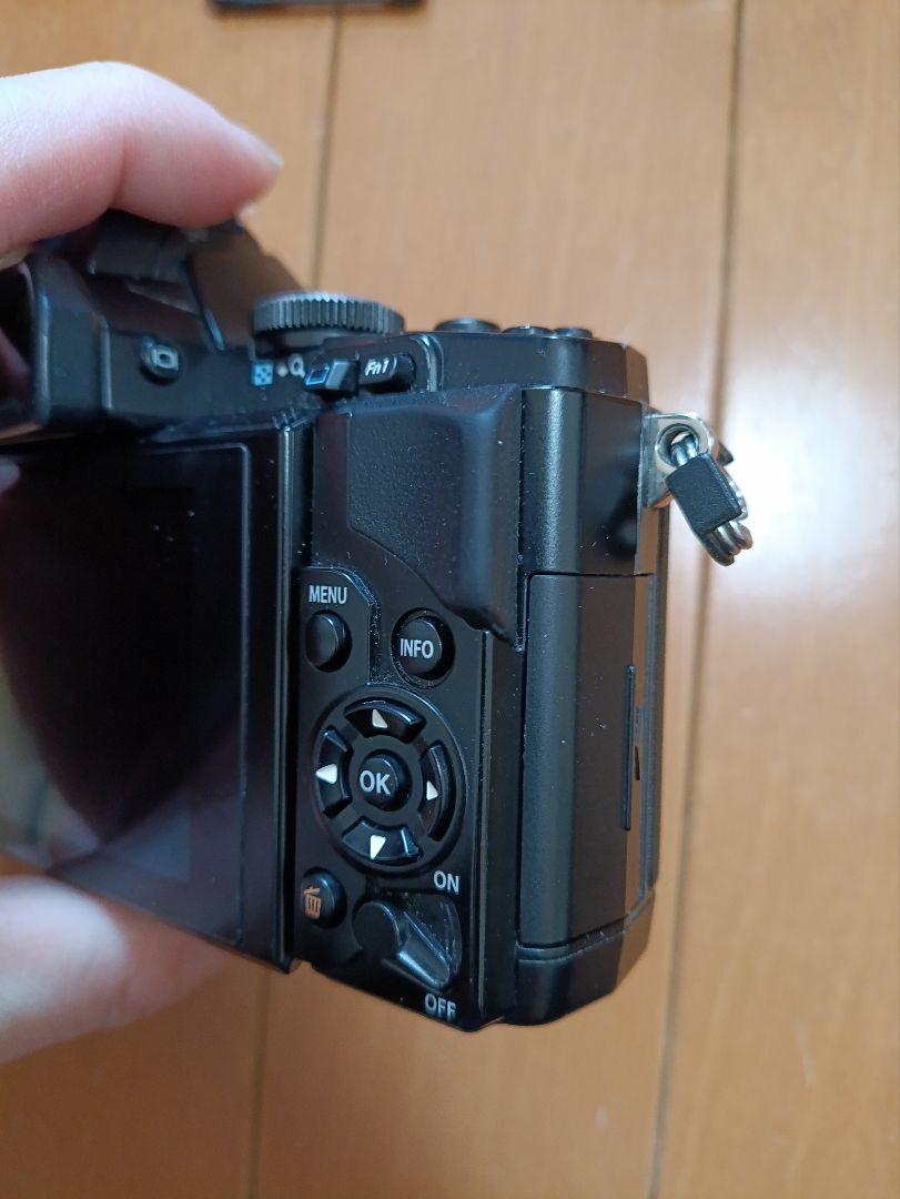 OLYMPUS OM-D EM-5 レンズ付 オリンパス