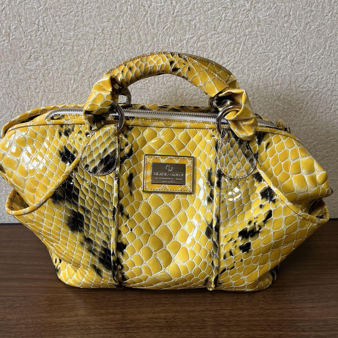 ジョルジオアルマーニ パイソン ハンドバッグ イエロー ブラック - メルカリ ジョルジオアルマーニ パイソン ハンドバッグ イエロー ブラック - メルカリ