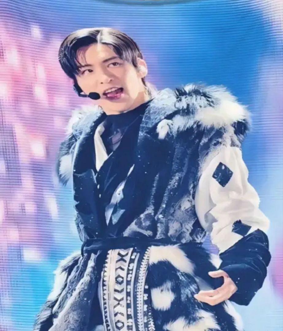 目黒蓮くんブランケット Amazon｜Snow-man 目黒蓮 ラウール 岩本照 深澤辰哉 佐久間大介