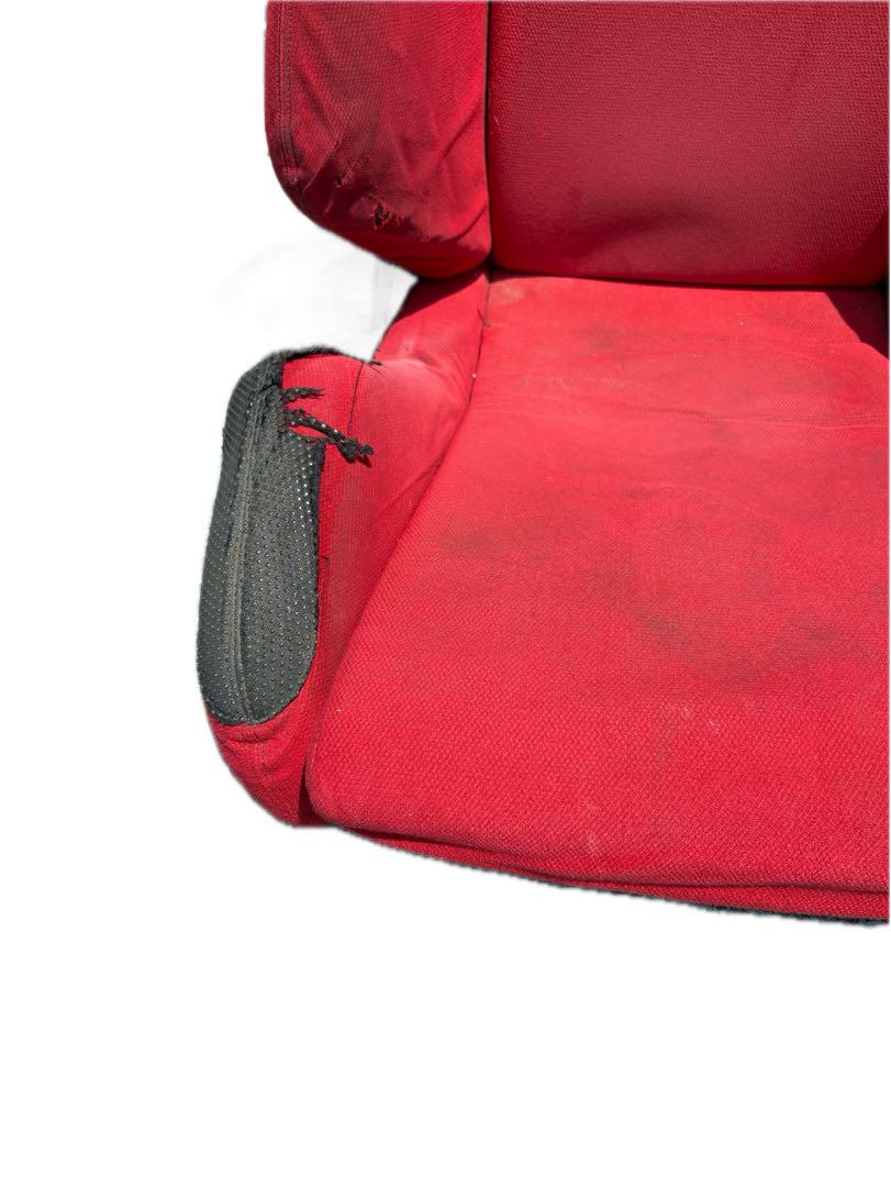 RECARO SR-3 ミレニアム　赤 シート 500脚限定　使用感あり