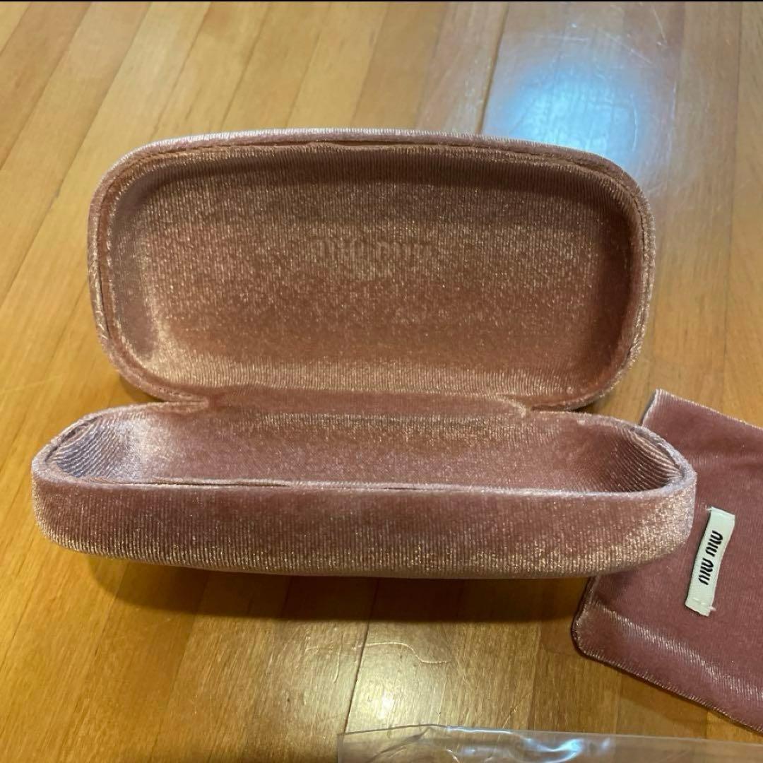 miu miu ブラック キャットアイサングラス