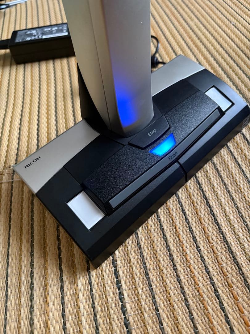 RICOH Scan Snap SV600 ドキュメントスキャナー RICOH Scan Snap SV600 ドキュメントスキャナー